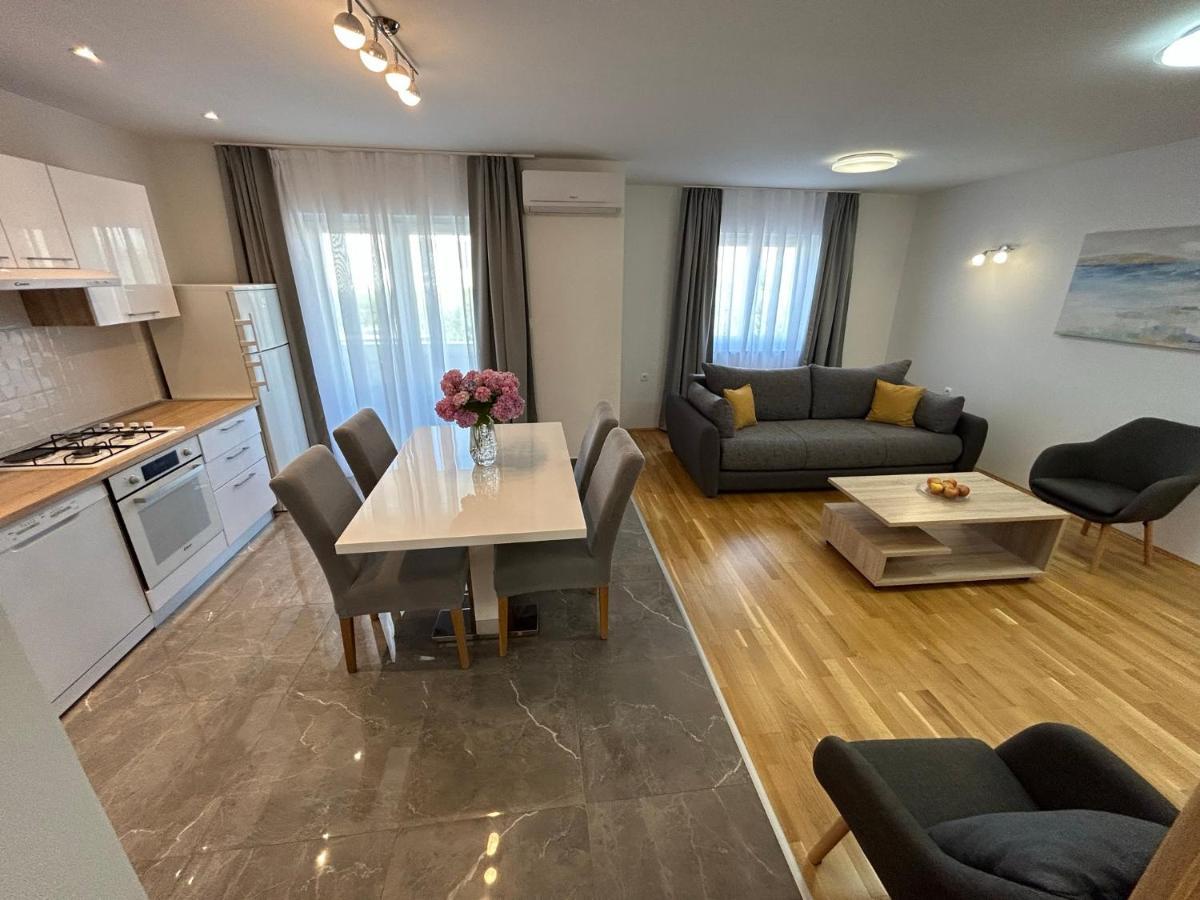 Sweet Lapat By El-Pi Tours Apartment โพราต ภายนอก รูปภาพ