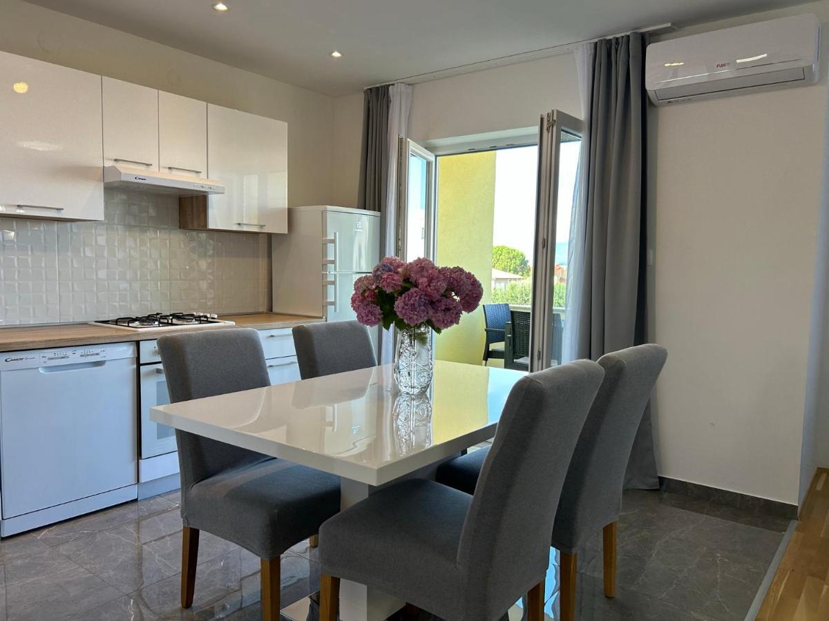 Sweet Lapat By El-Pi Tours Apartment โพราต ภายนอก รูปภาพ